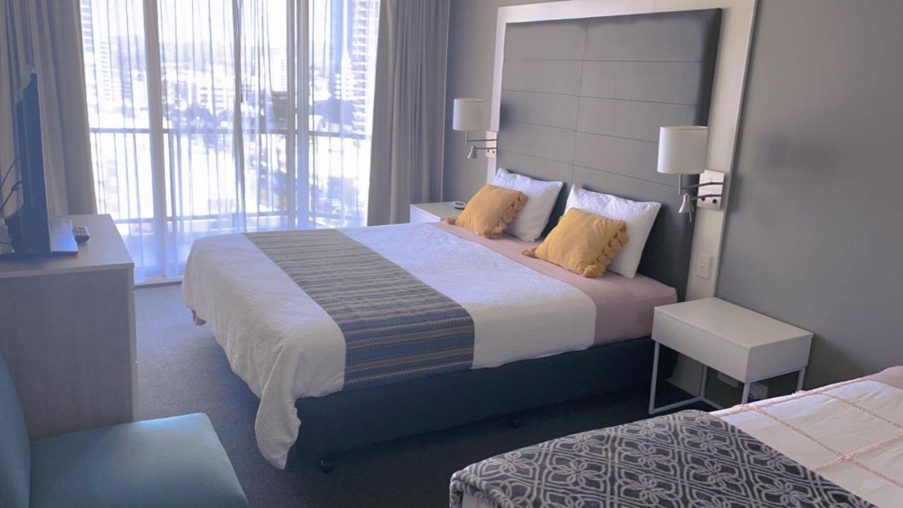 Luxury Apartment & Ocean View In Surfers Paradise โกลด์โคสต์ ภายนอก รูปภาพ